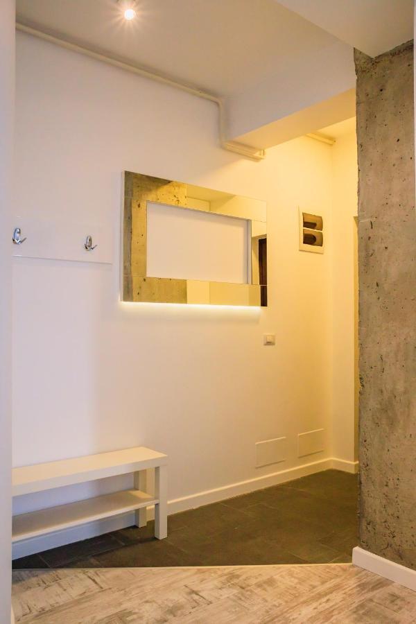 Central Bliss Apartment Сучеава Екстериор снимка