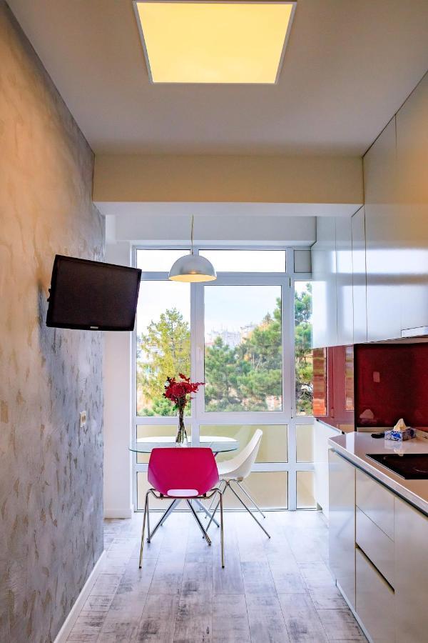 Central Bliss Apartment Сучеава Екстериор снимка