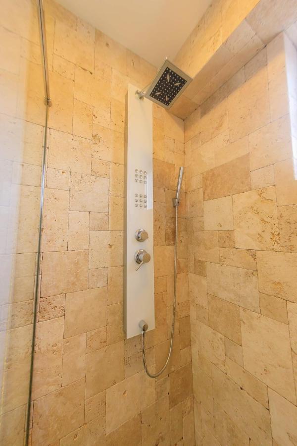 Central Bliss Apartment Сучеава Екстериор снимка